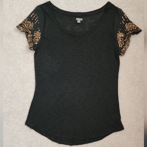 NWOT Aerie sequin sleeve tee. Size Large